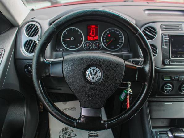 Volkswagen Tiguan I с пробегом 2009 года, цена 909 000 рублей, 310707 км, внедорожник, Автокод Объявления