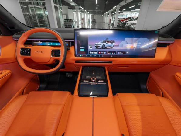 Lynk &amp; Co 900 с пробегом 2026 года, цена 8 850 000 рублей, 37 км, внедорожник, Автокод Объявления
