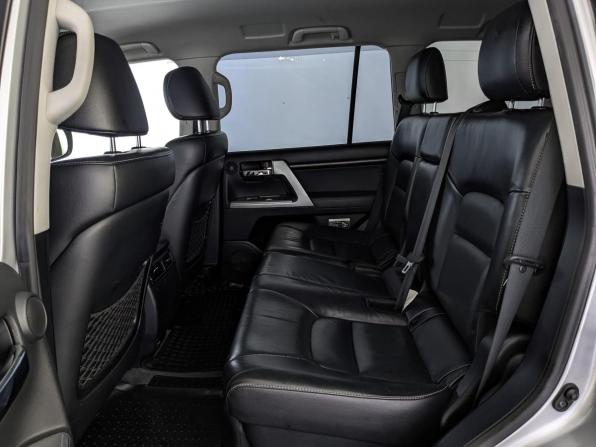 Toyota Land Cruiser 200 Series Рестайлинг 1 с пробегом 2013 года, цена 4 000 000 рублей, 239075 км, внедорожник, Автокод Объявления