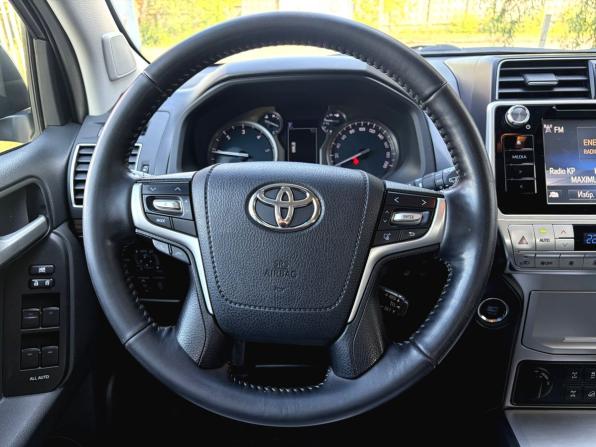 Toyota Land Cruiser Prado 150 Series Рестайлинг 1 с пробегом 2017 года, цена 4 500 000 рублей, 161260 км, внедорожник, Автокод Объявления
