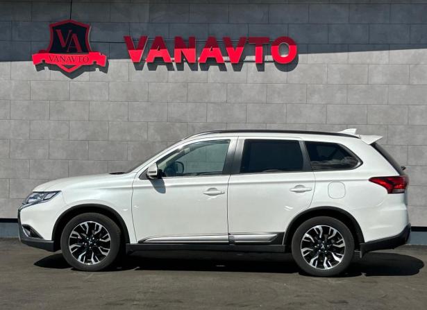 Mitsubishi Outlander III Рестайлинг 3 с пробегом 2021 года, цена 2 270 000 рублей, 87540 км, внедорожник, Автокод Объявления