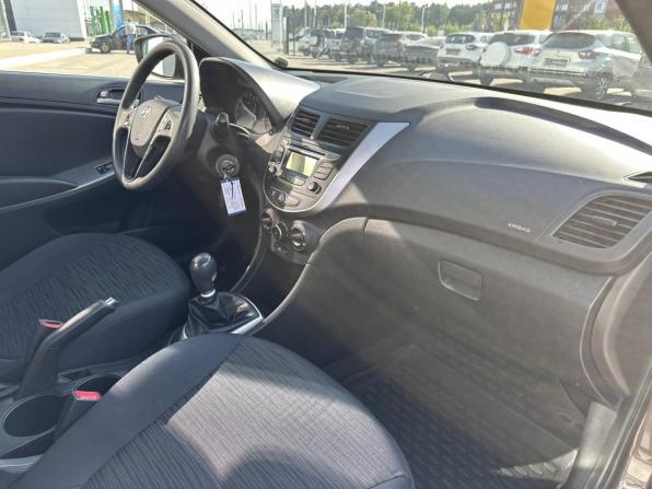 Hyundai Solaris I Рестайлинг с пробегом 2016 года, цена 1 090 000 рублей, 121694 км, седан, Автокод Объявления