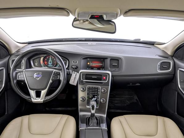 Volvo S60 II Рестайлинг с пробегом 2014 года, цена 1 715 000 рублей, 114730 км, седан, Автокод Объявления
