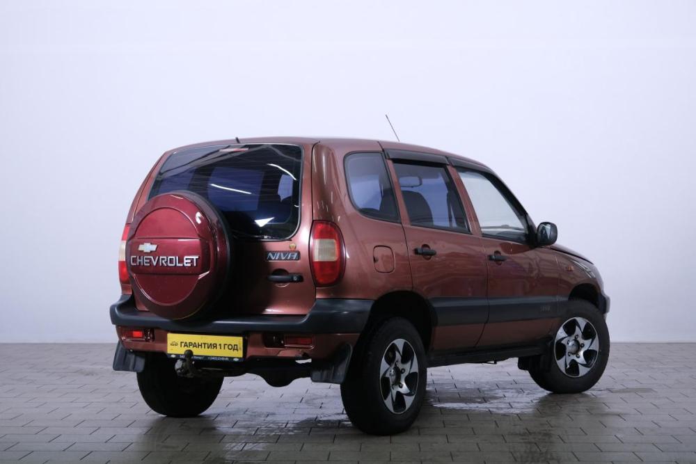 Chevrolet Niva I Омск  - изображение 7