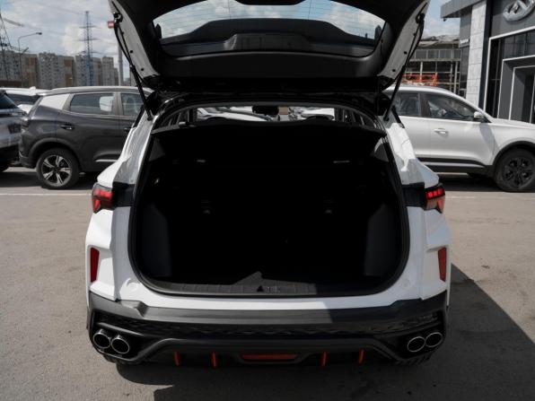 Geely Coolray I Рестайлинг с пробегом 2024 года, цена 2 180 000 рублей, 17001 км, внедорожник, Автокод Объявления