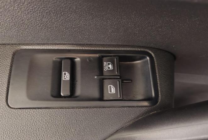 Volkswagen Polo V с пробегом 2011 года, цена 740 000 рублей, 197384 км, седан, Автокод Объявления