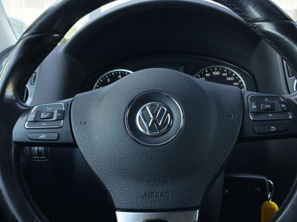 Volkswagen Tiguan I Рестайлинг с пробегом 2013 года, цена 1 099 000 рублей, 201422 км, внедорожник, Автокод Объявления
