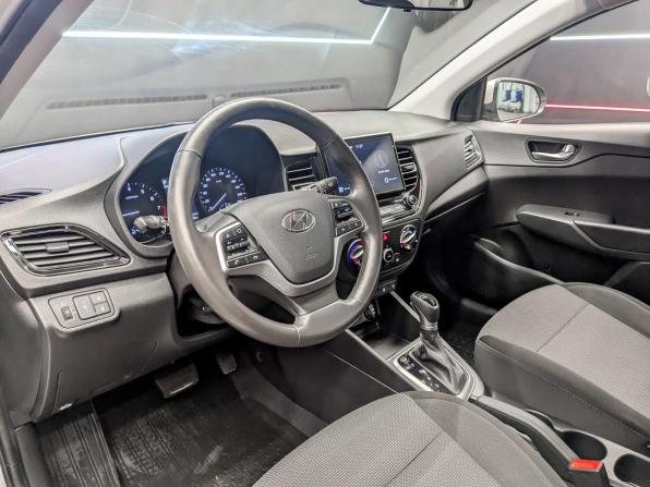 Hyundai Solaris II Рестайлинг с пробегом 2020 года, цена 1 645 000 рублей, 48366 км, седан, Автокод Объявления
