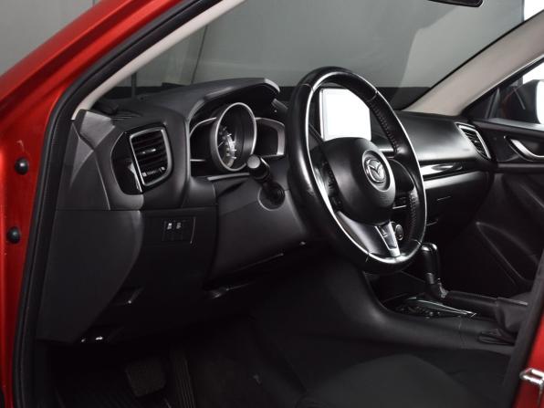 Mazda 3 III (BM) с пробегом 2013 года, цена 949 995 рублей, 110648 км, хэтчбек, Автокод Объявления