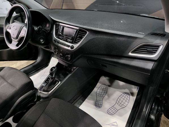 Hyundai Solaris II с пробегом 2018 года, цена 1 360 000 рублей, 94367 км, седан, Автокод Объявления