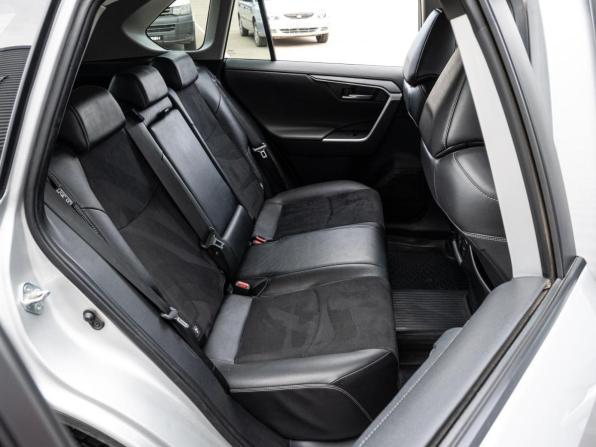 Toyota RAV4 V (XA50) с пробегом 2021 года, цена 2 900 000 рублей, 126359 км, внедорожник, Автокод Объявления