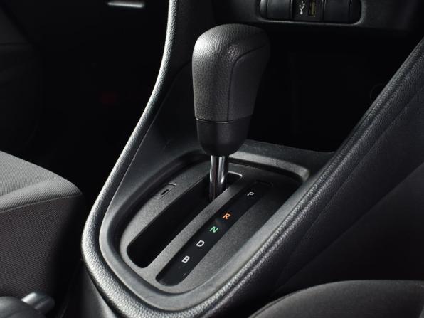 Toyota Yaris IV с пробегом 2021 года, цена 1 049 995 рублей, 129498 км, хэтчбек, Автокод Объявления