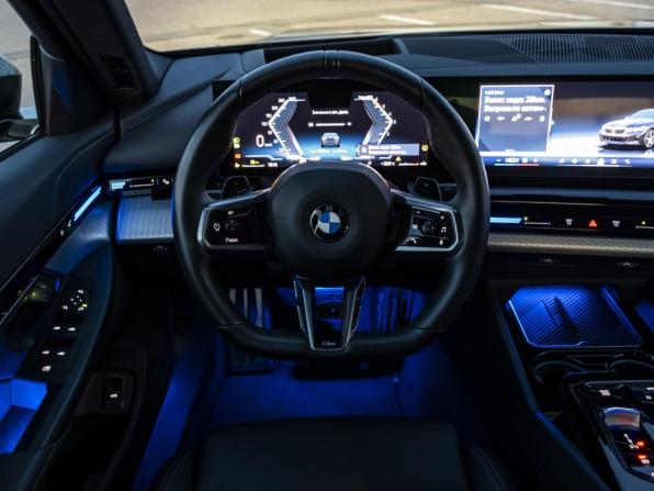 BMW 5 серии VIII (G60/G61/G68) с пробегом 2023 года, цена 8 000 000 рублей, 11729 км, седан, Автокод Объявления