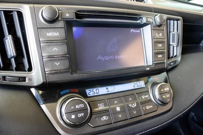 Toyota RAV4 IV (XA40) с пробегом 2013 года, цена 1 750 000 рублей, 203326 км, внедорожник, Автокод Объявления