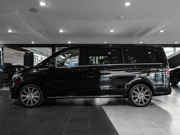 Mercedes-Benz V-Класс III (W447) Рестайлинг 2 с пробегом 2024 года, цена 14 317 000 рублей, 100 км, минивэн, Автокод Объявления