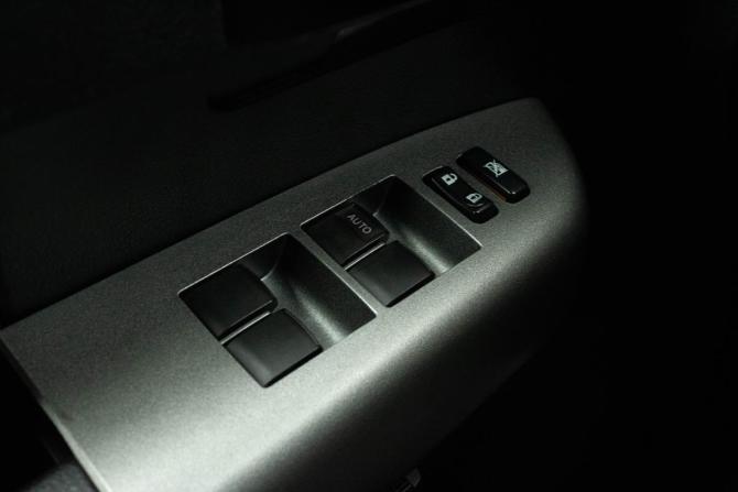 Toyota Tundra II с пробегом 2010 года, цена 2 799 000 рублей, 174342 км, пикап, Автокод Объявления