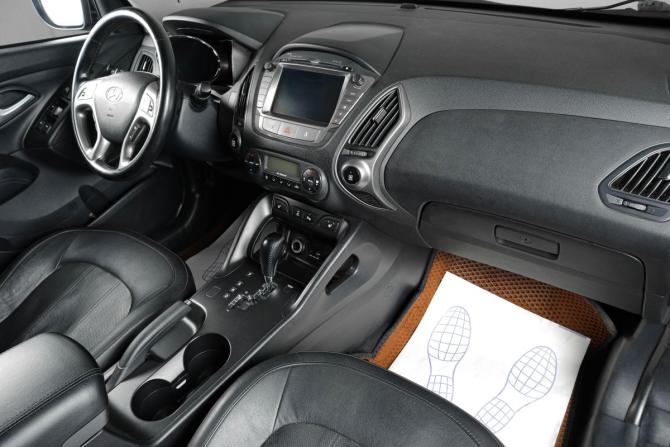 Hyundai ix35 I Рестайлинг с пробегом 2015 года, цена 1 599 000 рублей, 135000 км, внедорожник, Автокод Объявления