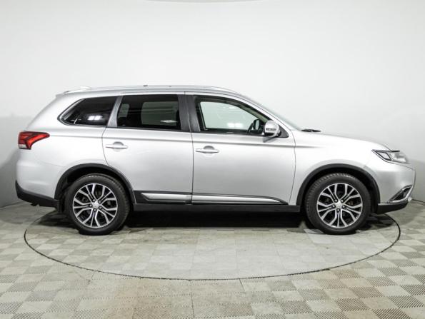 Mitsubishi Outlander III Рестайлинг 2 с пробегом 2017 года, цена 1 760 000 рублей, 183202 км, внедорожник, Автокод Объявления