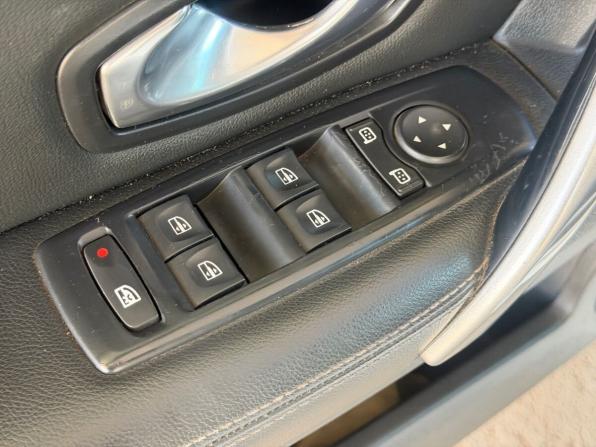 Renault Laguna III Рестайлинг с пробегом 2011 года, цена 880 000 рублей, 369000 км, универсал, Автокод Объявления