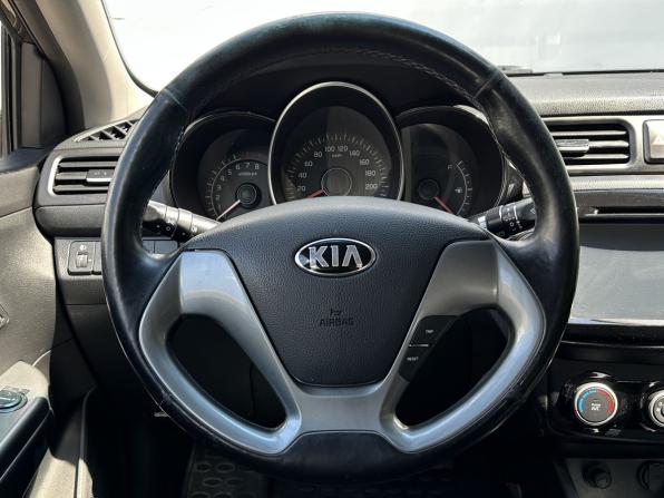 Kia Rio III Рестайлинг с пробегом 2015 года, цена 960 000 рублей, 100640 км, седан, Автокод Объявления