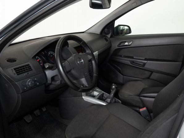Opel Astra H Рестайлинг с пробегом 2014 года, цена 550 000 рублей, 204000 км, хэтчбек, Автокод Объявления