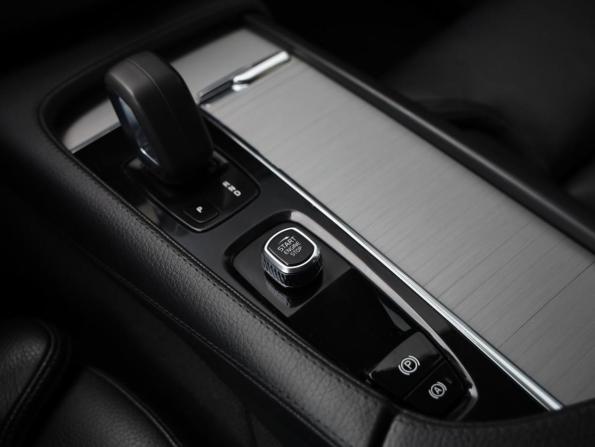 Volvo XC90 II Рестайлинг 1 с пробегом 2021 года, цена 4 549 000 рублей, 127258 км, внедорожник, Автокод Объявления