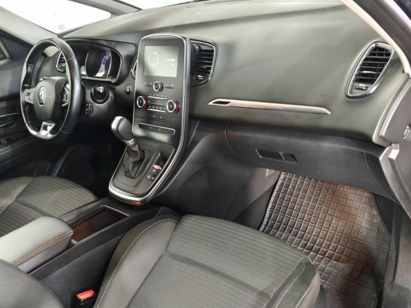 Renault Scenic IV с пробегом 2018 года, цена 1 675 000 рублей, 94617 км, компактвэн, Автокод Объявления