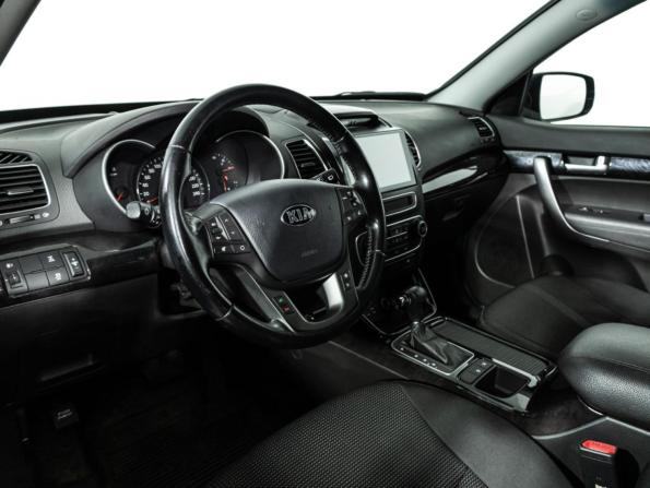 Kia Sorento II Рестайлинг с пробегом 2019 года, цена 2 459 700 рублей, 84812 км, внедорожник, Автокод Объявления