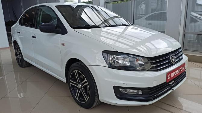 Volkswagen Polo V Рестайлинг с пробегом 2019 года, цена 906 000 рублей, 189000 км, седан, Автокод Объявления