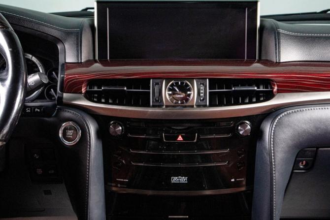 Lexus LX III Рестайлинг 2 с пробегом 2018 года, цена 9 409 000 рублей, 82288 км, внедорожник, Автокод Объявления