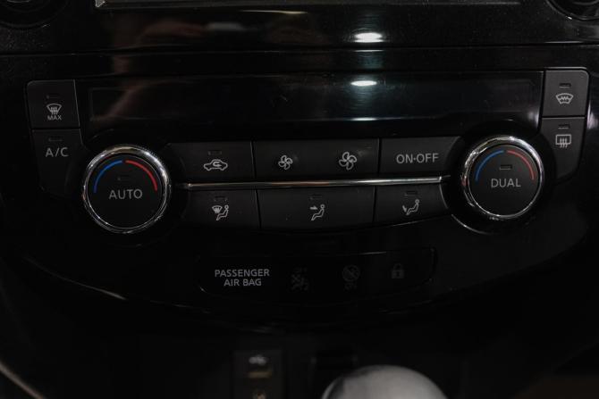 Nissan Qashqai II с пробегом 2014 года, цена 1 569 000 рублей, 93000 км, внедорожник, Автокод Объявления