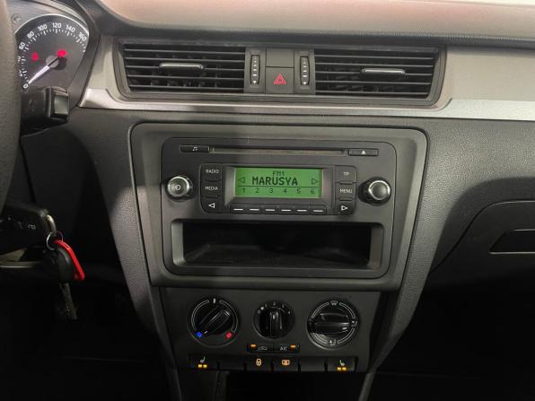Skoda Rapid I с пробегом 2015 года, цена 765 000 рублей, 269860 км, лифтбек, Автокод Объявления