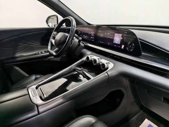 Exeed RX с пробегом 2023 года, цена 2 909 800 рублей, 62473 км, внедорожник, Автокод Объявления