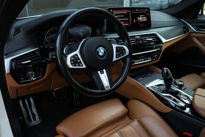 BMW 5 серии VII (G30/G31/G38) Рестайлинг с пробегом 2021 года, цена 6 850 000 рублей, 66769 км, седан, Автокод Объявления