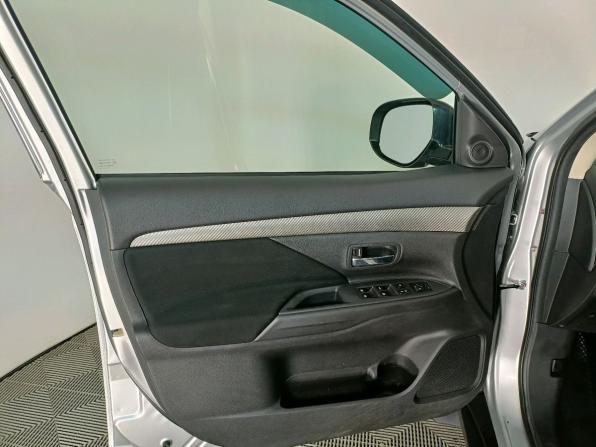 Mitsubishi Outlander III Рестайлинг 2 с пробегом 2018 года, цена 1 985 000 рублей, 126000 км, внедорожник, Автокод Объявления