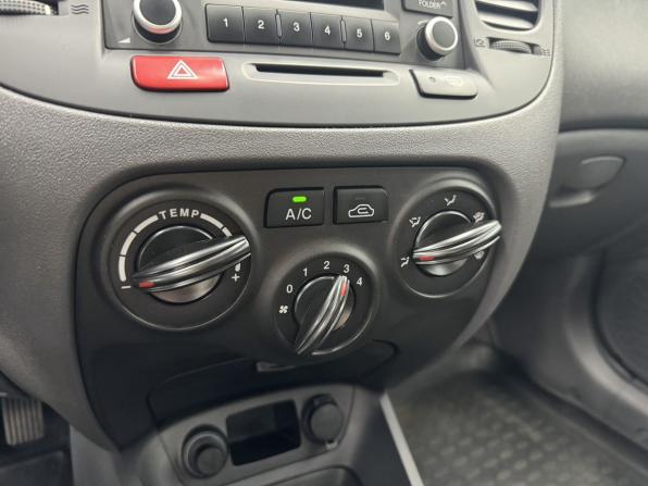 Kia Rio II Рестайлинг с пробегом 2010 года, цена 890 000 рублей, 36012 км, хэтчбек, Автокод Объявления