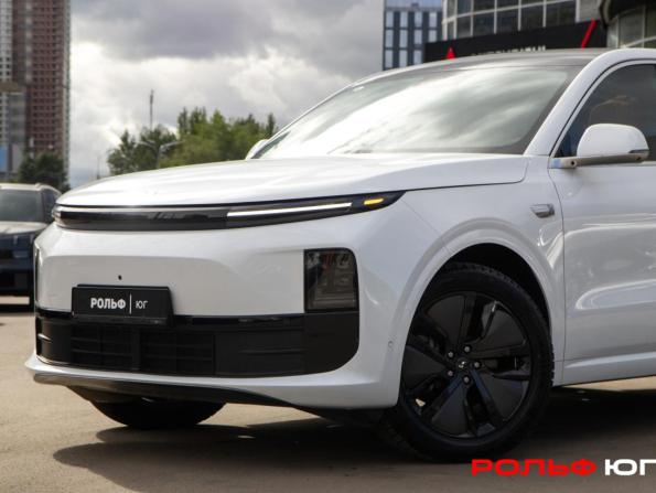 Li Auto (Lixiang) L6 с пробегом 2024 года, цена 5 248 000 рублей, 6455 км, внедорожник, Автокод Объявления
