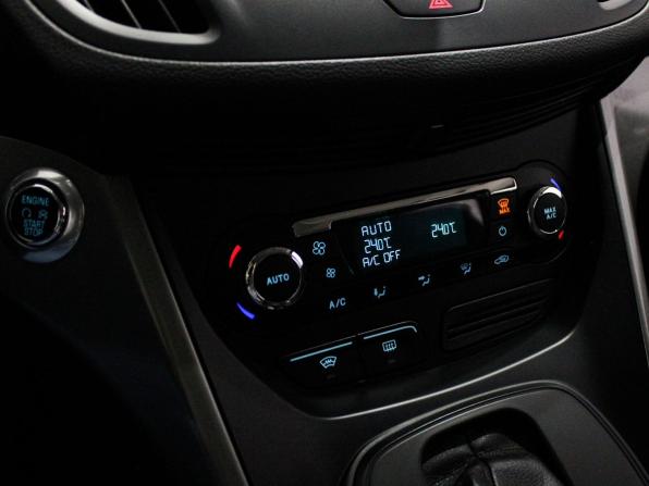 Ford Kuga II с пробегом 2015 года, цена 1 380 000 рублей, 125473 км, внедорожник, Автокод Объявления