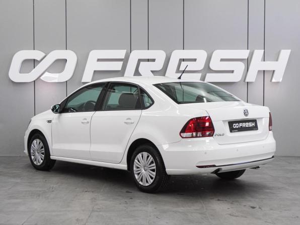 Volkswagen Polo V Рестайлинг с пробегом 2015 года, цена 1 166 000 рублей, 83778 км, седан, Автокод Объявления
