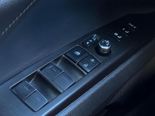 Toyota Camry VIII (XV70) Рестайлинг с пробегом 2021 года, цена 3 249 000 рублей, 112659 км, седан, Автокод Объявления
