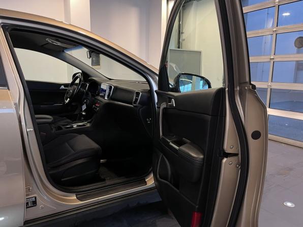 Kia Sportage IV с пробегом 2017 года, цена 2 090 000 рублей, 120535 км, внедорожник, Автокод Объявления