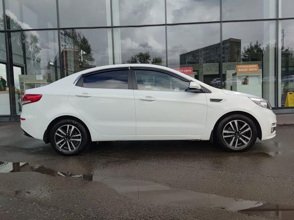 Kia Rio III Рестайлинг с пробегом 2015 года, цена 870 000 рублей, 111467 км, седан, Автокод Объявления