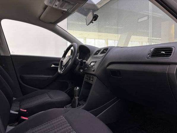 Volkswagen Polo V Рестайлинг с пробегом 2018 года, цена 910 000 рублей, 217339 км, седан, Автокод Объявления