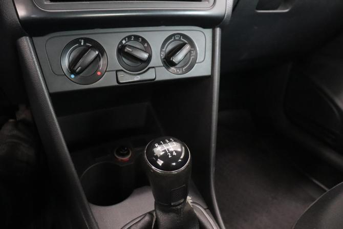 Volkswagen Polo V с пробегом 2013 года, цена 492 000 рублей, 296321 км, седан, Автокод Объявления