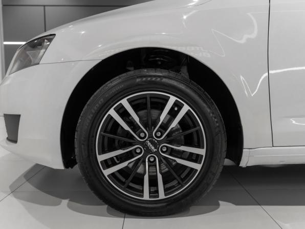 Skoda Octavia III (A7) с пробегом 2014 года, цена 960 000 рублей, 230000 км, лифтбек, Автокод Объявления
