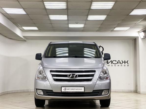 Hyundai H-1 II Рестайлинг с пробегом 2016 года, цена 2 120 000 рублей, 196321 км, минивэн, Автокод Объявления