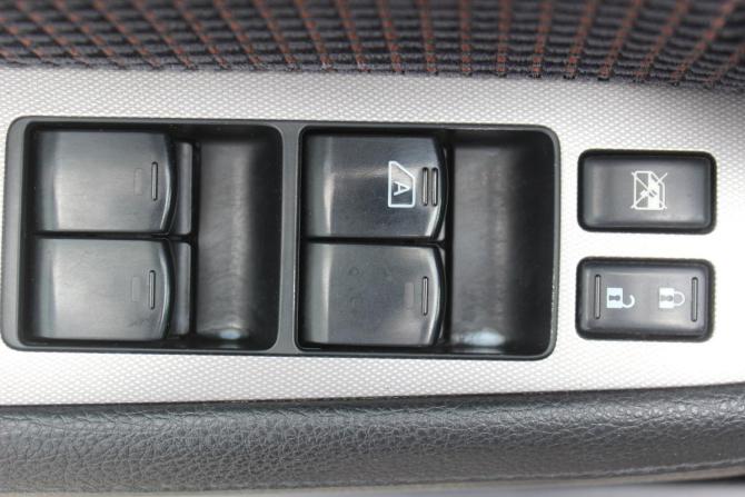 Nissan Tiida I Рестайлинг с пробегом 2011 года, цена 727 000 рублей, 153085 км, седан, Автокод Объявления