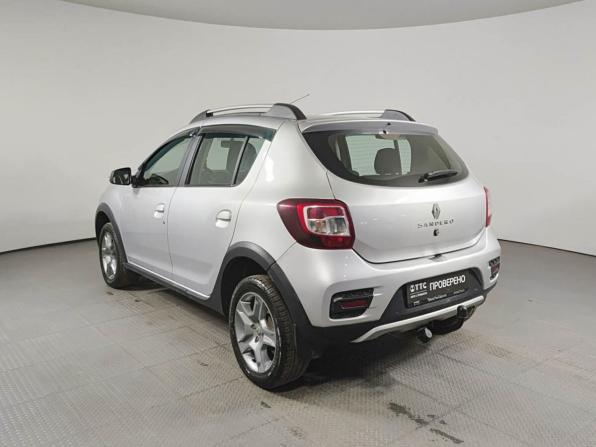 Renault Sandero II Рестайлинг с пробегом 2019 года, цена 916 000 рублей, 165000 км, хэтчбек, Автокод Объявления