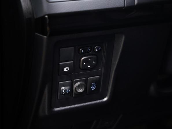 Toyota Land Cruiser Prado 150 Series Рестайлинг 2 с пробегом 2019 года, цена 4 999 000 рублей, 109604 км, внедорожник, Автокод Объявления