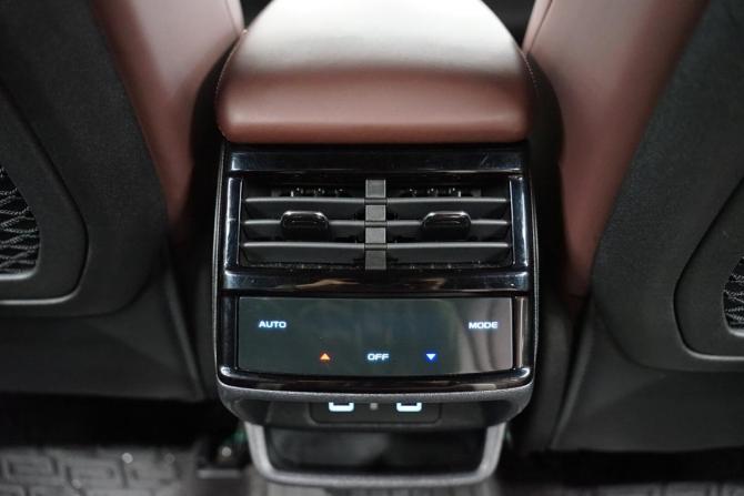 Geely Monjaro I с пробегом 2023 года, цена 3 490 000 рублей, 22000 км, внедорожник, Автокод Объявления